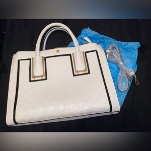 Antonio Melani Purse w/ Dust bag and Extra strap
